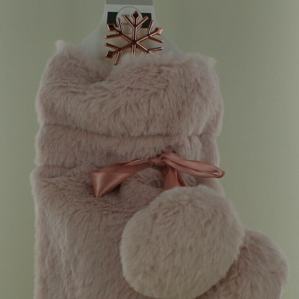 New Mix It Faux Fur Wine Bottle Bag with Snowflake Stopper - Misty Rose